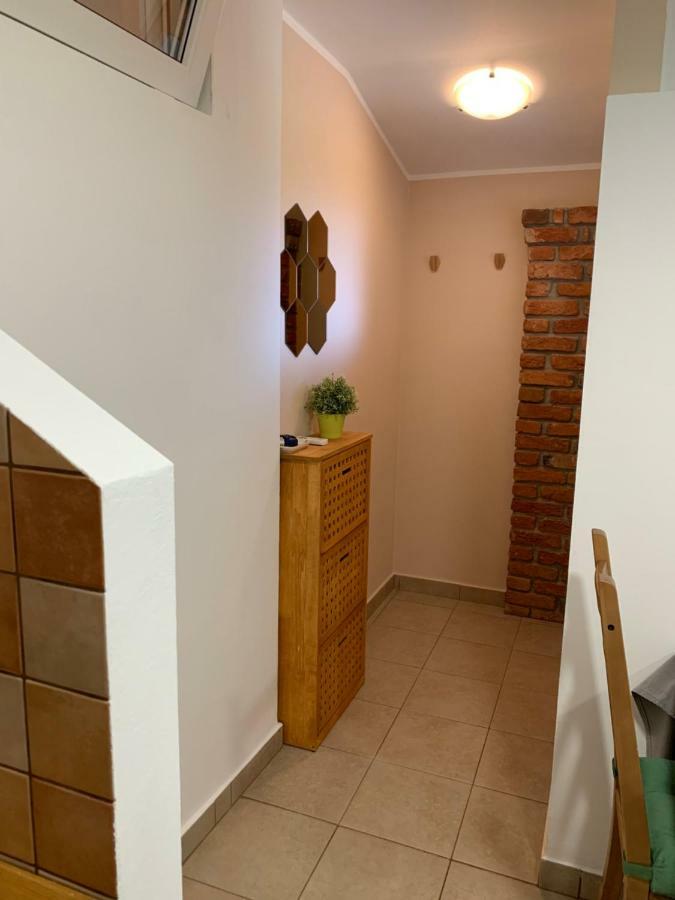 Apartments Ceh Ližnjan エクステリア 写真